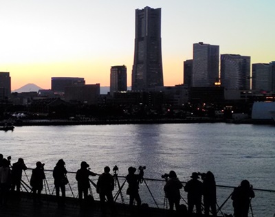 横浜・大さん橋から富士山見えなく　高層ビル建設余波