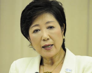 小池百合子 凛々しさの秘密は“後頭部のふくらみ”にあり