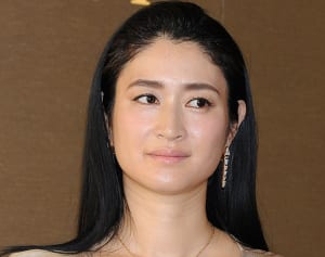 小雪 夫・松ケンと新年「日曜9時」ガチンコ視聴率対決へ