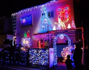 輝く「風物詩」　横浜・神奈川区でイルミ