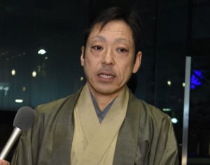 香川照之 離婚後も逃げられない「元CA妻と梨園の複雑な関係」