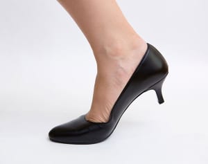 履くと余裕がある靴は選ばない！靴選びの「間違った常識」5