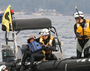 辺野古の海、市民排除再び　海保が8人一時拘束