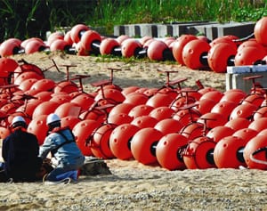 突起付き浮具設置か　辺野古新基地　市民、危険と批判
