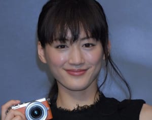 綾瀬はるか「余りものを大御所俳優に渡した」仰天エピソード