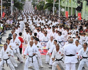 空手「聖地」で国際大会＝’18年夏、沖縄「型」継承　交流促進へ”40カ国700人規模”