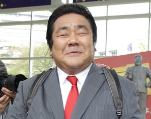 苦境こそ明るく支える！石塚英彦の妻の“夫操縦法”