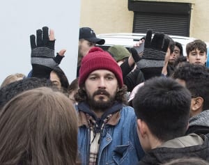 シャイア・ラブーフ、反トランプ活動で逮捕