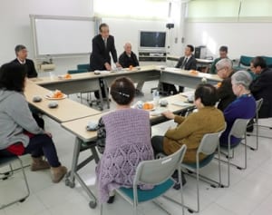 原発事故の避難者が悩みや不安語る　横浜