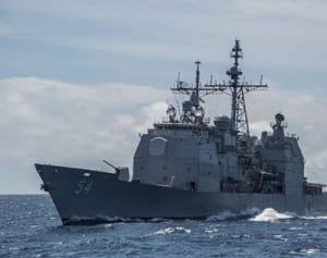 米巡洋艦、浅瀬に接触　油流出は最大4160リットル　横須賀