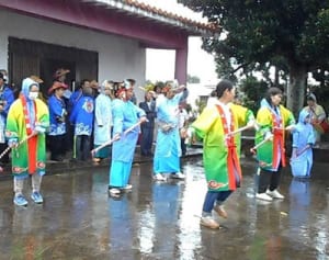 沖縄・粟国、旧正月華やかにー伝統行事で地域繁栄願う