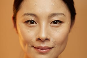 ツボなんて気にしない! 貼るだけの「ささない鍼」です