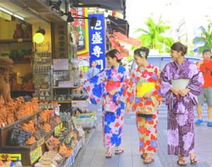 台湾客、沖縄で“日帰りネイル”ー増える体験型観光