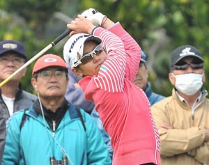 宮里藍 6年ぶりの出場に3200人の熱視線！女子ツアー開幕戦