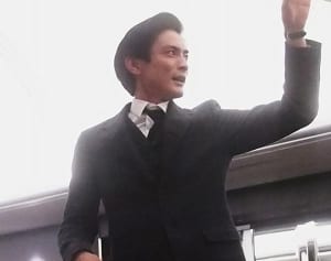 高良健吾『べっぴんさん』打ち上げで見た“愛のハグ”現場