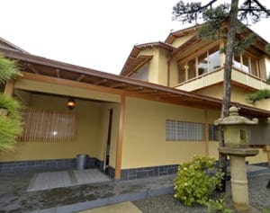 「旧吉田茂邸」再建祝う　大磯で落成記念式典、麻生副総理ら出席