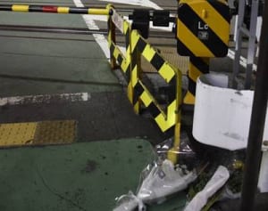 京急踏切事故　救出死は横浜銀行幹部