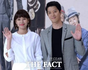 イ・ドンゴンとチョ・ユニ、結婚と妊娠を発表（コメント全文）