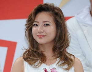 伊藤千晃 メンバー日高と再会＆「#AAA」タグにファン騒然