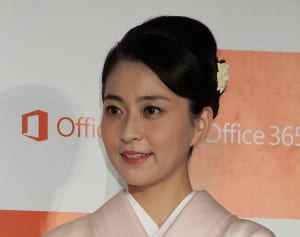 小林麻央　懸命のがん闘病を支える“万全医療チーム”の献身