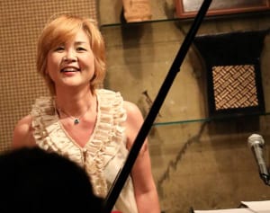 泰葉 豚野郎連発…どこも報じなかった仰天ライブ発言の全容