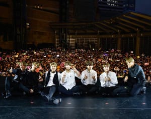 防弾少年団 六本木で2,500人を魅了！“珍”日本語も披露!?