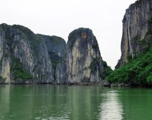 残留元日本兵の家族が両陛下にご接見…実現させた日本人女性