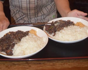 沖縄「チーイリチャー」豚の血出荷停止で飲食店の売上に大打撃