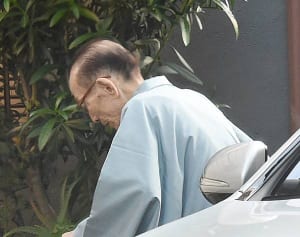 桂歌丸 妻語る復帰への執念「病室でも落語本」と引退宣言否定