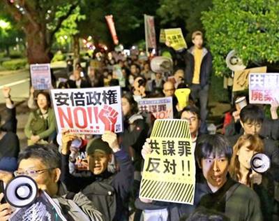 「答弁できない法律作るな！」国会前で「共謀罪」へ抗議続く　19日夜には大規模集会