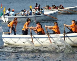 真夏日、船上の汗　横浜港カッターレース