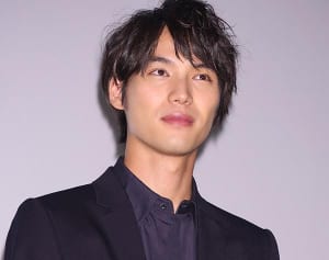 福士蒼汰に市川海老蔵が指南した“細マッチョ”肉体改造！