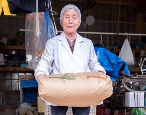 70歳過ぎて起業…1日に300個の笹餅売る90歳女性に密着！