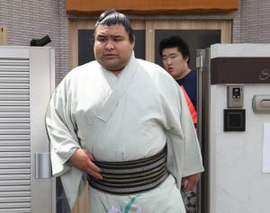 高安 大関昇進にあった「横綱なるまで大部屋雑魚寝」の厳命