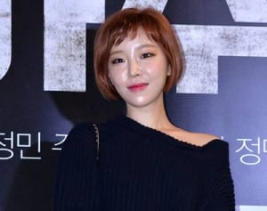 ガイン、妊娠説に怒り！「肺炎で入院した」