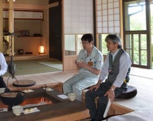 いろりがある古民家を再現　秦野でオープン