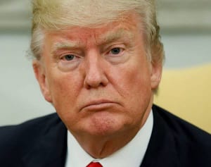 米大統領“血まみれ首人形”写真投稿者がCNN契約解除に