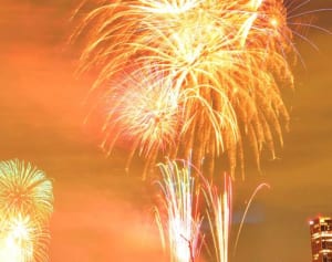 今年も合わせて1万2,000発！　8月19日に多摩川花火大会