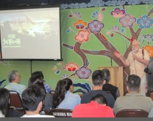 「うりずんの雨」米で上映　沖縄差別の歴史知って　監督、基地問題など報告