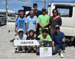 自慢のミニトマトを届けたい　八重瀬・ハルハウス　ビニールハウス建設資金募る