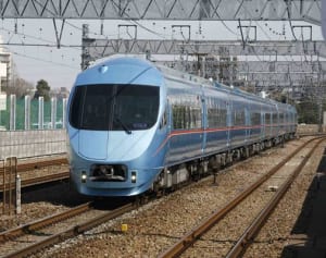 名前は「モーニングウェイ」　小田急・朝のロマンスカー