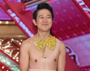 アキラ100％「服着てタレントさんに会うと恥ずかしい」