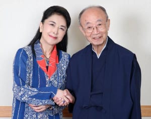 五大路子 仏像巡りや自然の闊歩も「ひとりが大好きです」