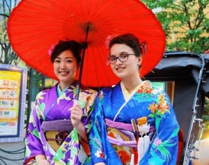 浴衣や着物楽しんで　訪日客にレンタル開始へ