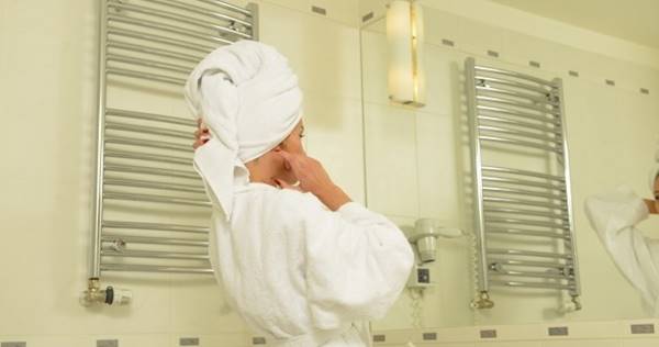 夏の時期にオススメしたい はちみつヘアケア 3つの方法 女性自身