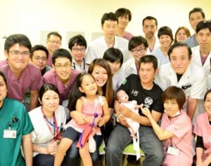 １４００グラムの体に人工心肺　手術２度、困難越え杏樹ちゃん退院