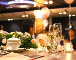 “バブル女子”アラ50で初婚…この10年で倍増した理由