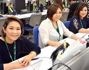 バスガイド、時々オペレーター　那覇バス・琉球バスとコールセンター「りらいあ」提携で人手不足解消に