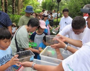 秋に鳴く虫配布　川崎市中原区・常楽寺で「かわさき鈴虫祭り」