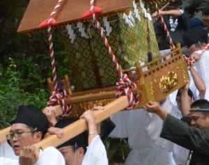 夏山の無事感謝、大山「おくだり」伊勢原